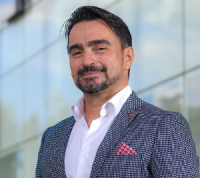 Nosi mi se bjela boja