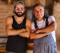 Belo odelo i zlatan zub